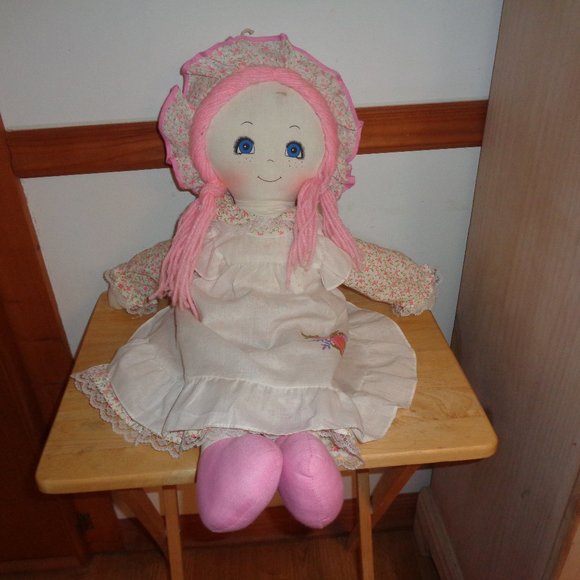 VINTAGE HANDMADE RAG GIRL DOLL, CLOTH SOFT BODY, FULLY DRESSED, 24 INCHES - Picture 1 of 5